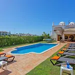 Villa Tess By